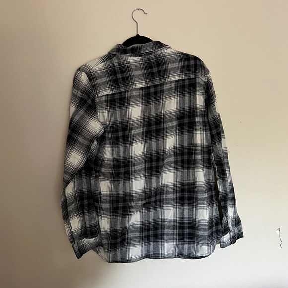 Northeast Outfitters Flannel - Picture 2 of 3